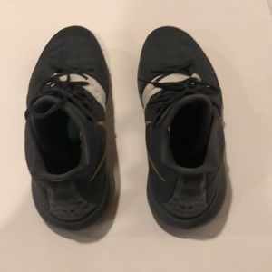 Nike Kyrie Irving Flytrap